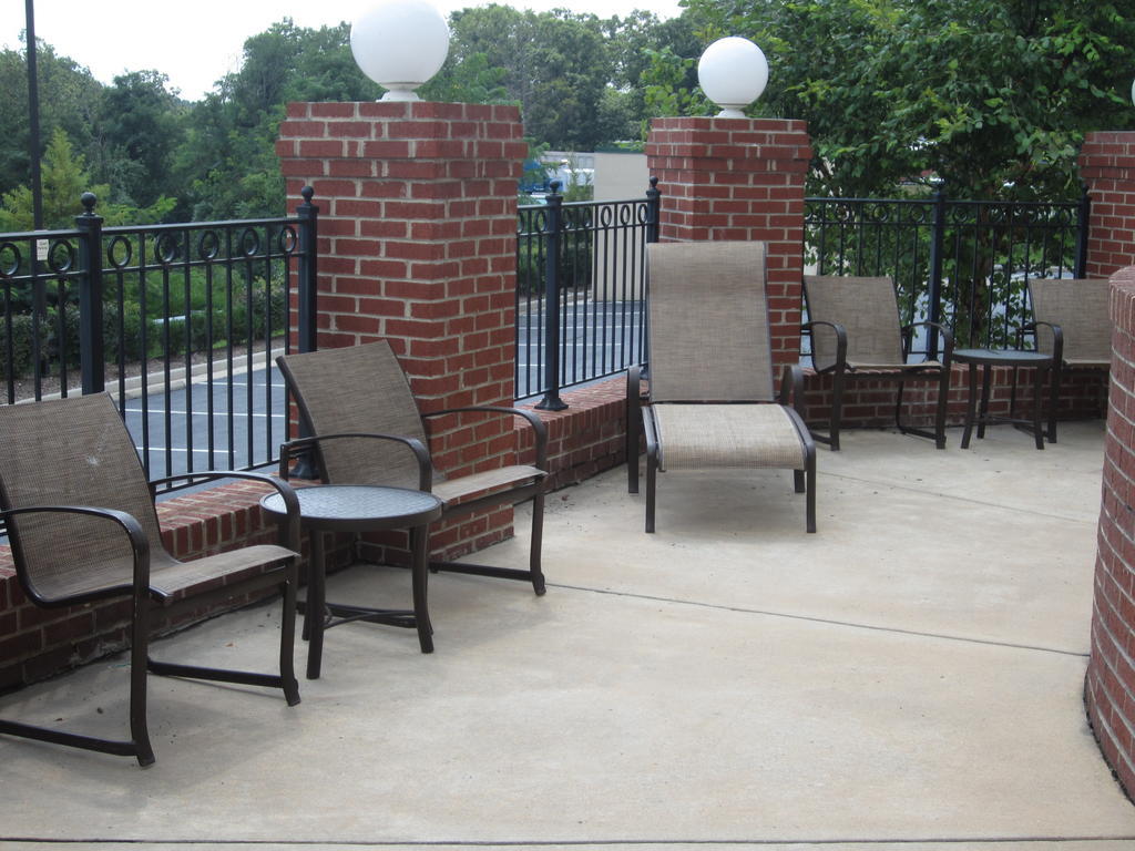 Spark By Hilton Woodbridge Exterior foto